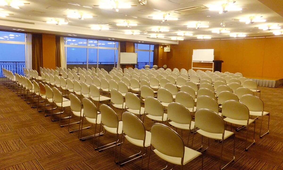 兵庫県 六甲山 グランドホテル六甲スカイヴィラ でオフサイトミーティング 研修会議 Offsite